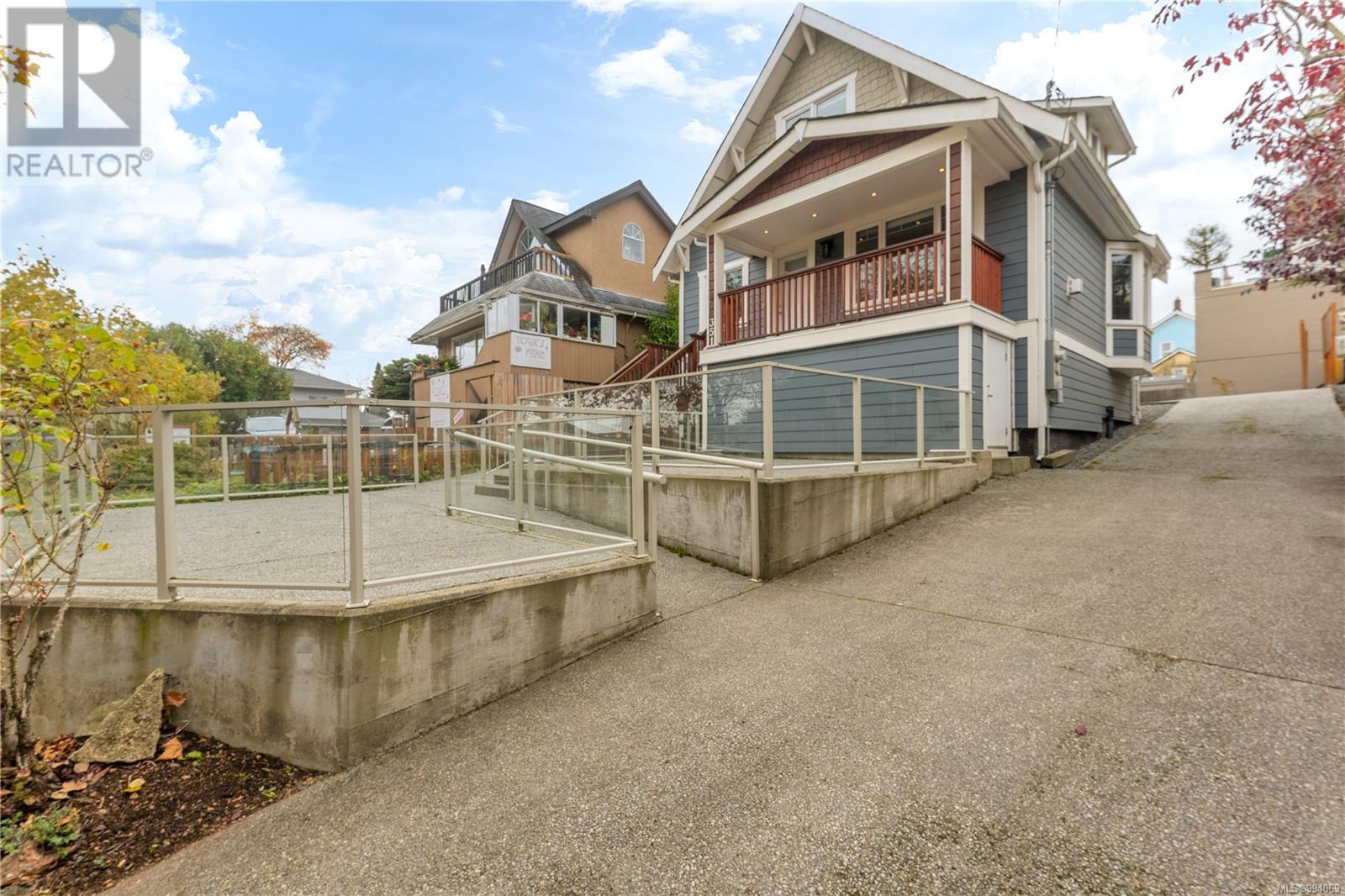 351 Wesley St