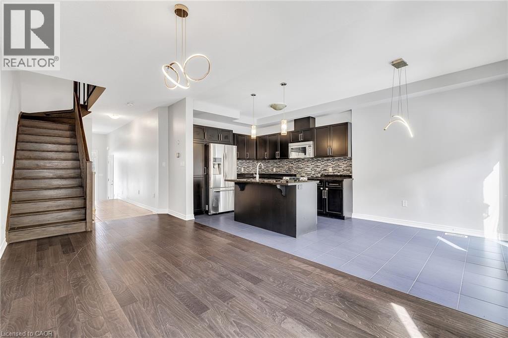 89 SONOMA VALLEY Crescent