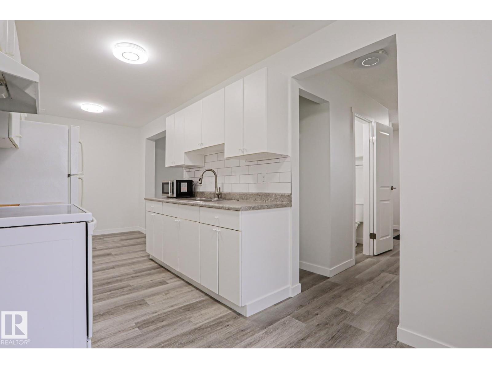238 PRIMROSE GARDENS GD NW