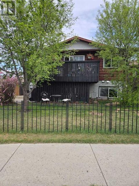 1, 50 8 Avenue SE High River AB T1V1E8