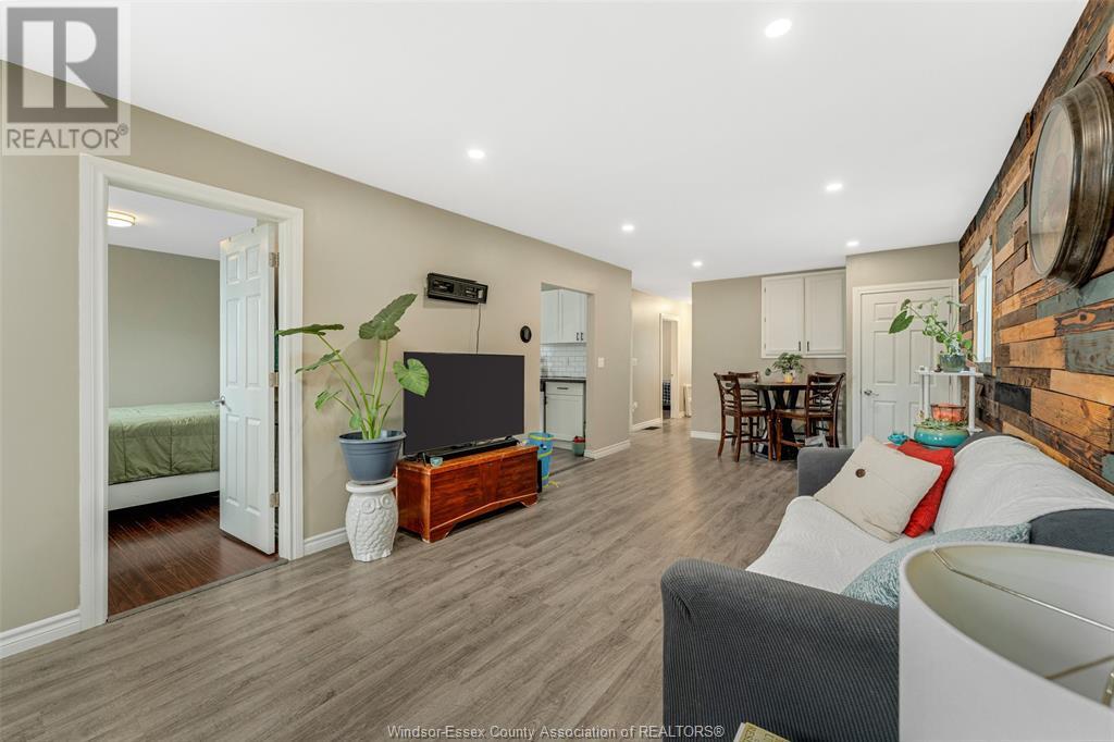 1161-1163 Walker Rd.