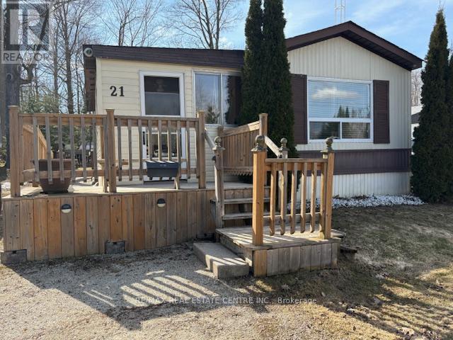 21 MAPLE GROVE VILLAGE ROAD