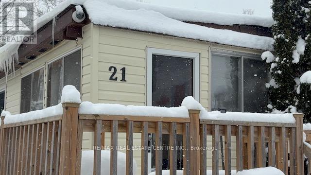 21 MAPLE GROVE VILLAGE ROAD