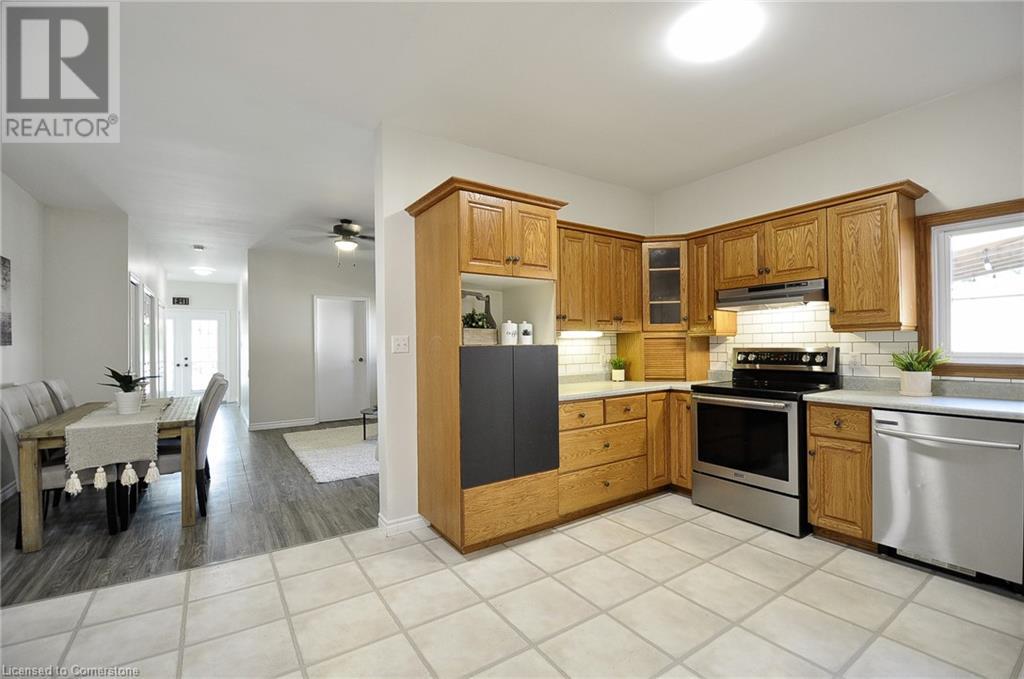 1206 QUEEN'S BUSH Road