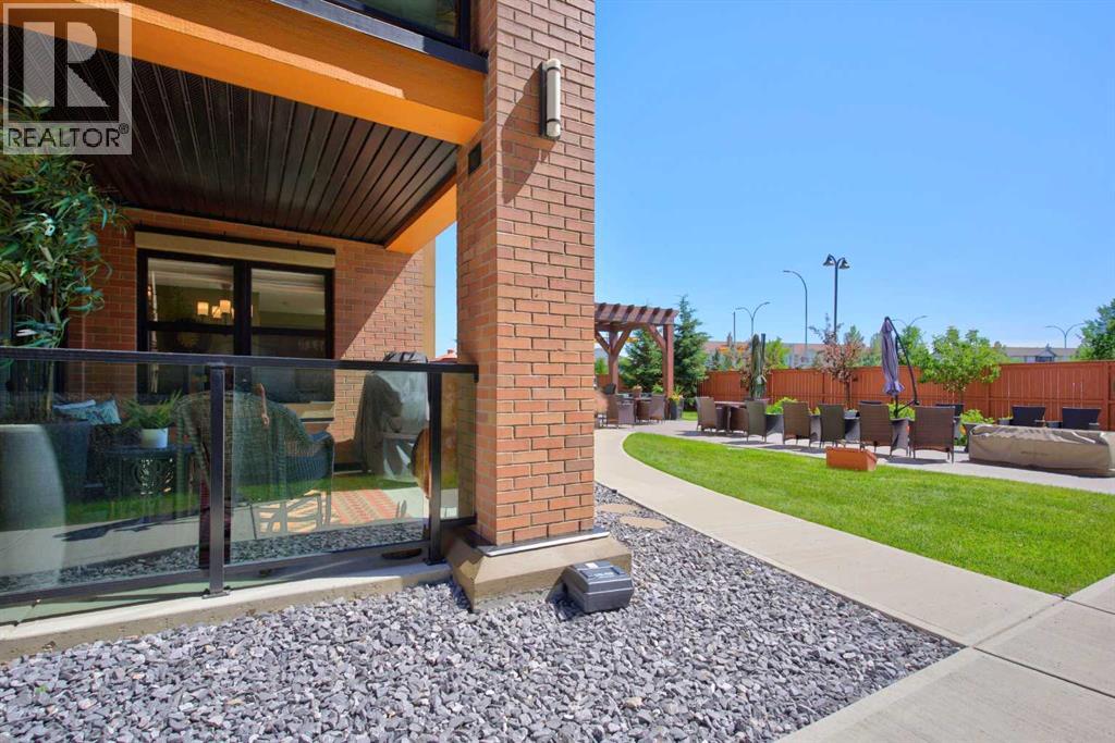 1110, 10 Market Boulevard SE
