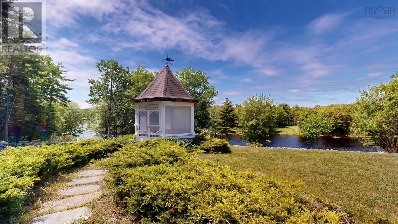 217 Mill Village East Road