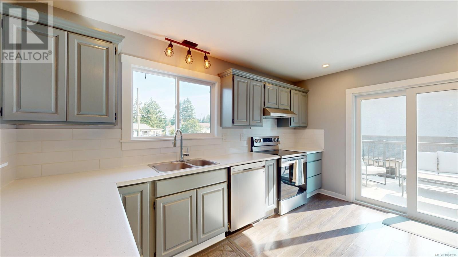 3050 Shoreview Dr