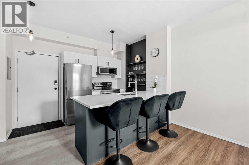 2213, 73 Erin Woods Court