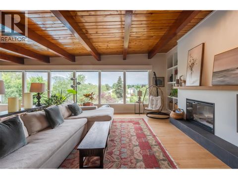 735 ROSS Avenue Penticton BC V2A3A5