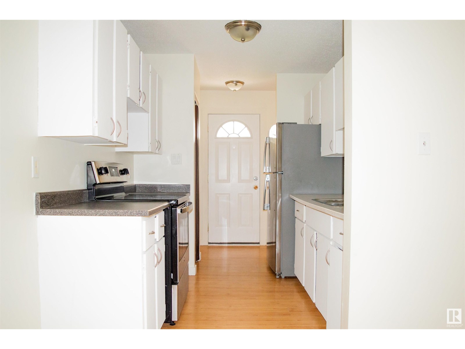 18241 84 AV NW