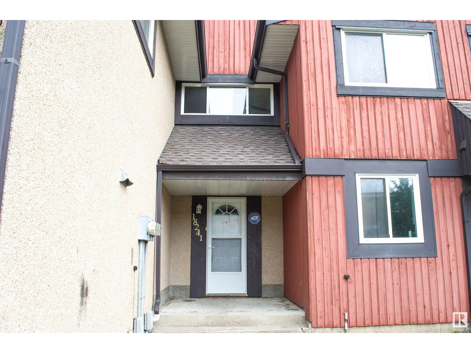 18241 84 AV NW