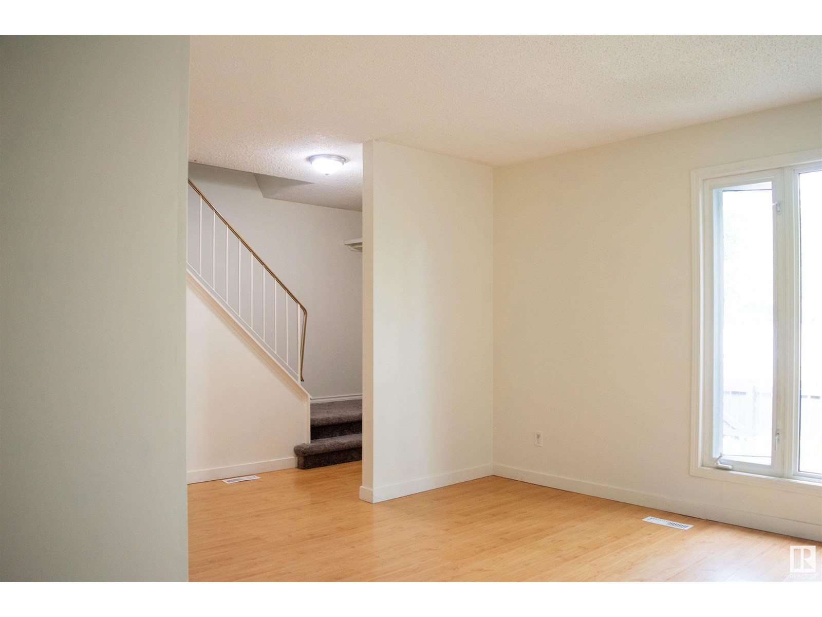 18241 84 AV NW