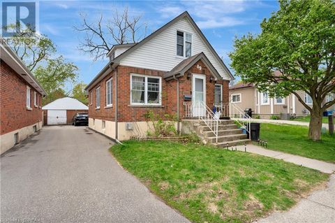 89 MARY Street Brantford ON N3S3B5