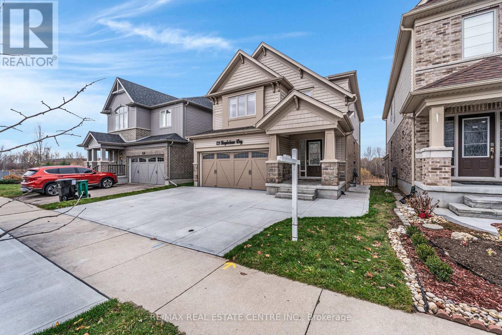 121 STEEPLECHASE WAY