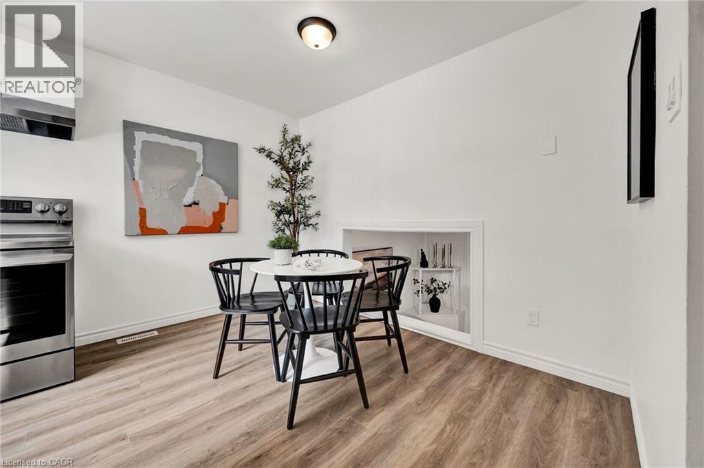 314 BLUEVALE Street N Unit# A