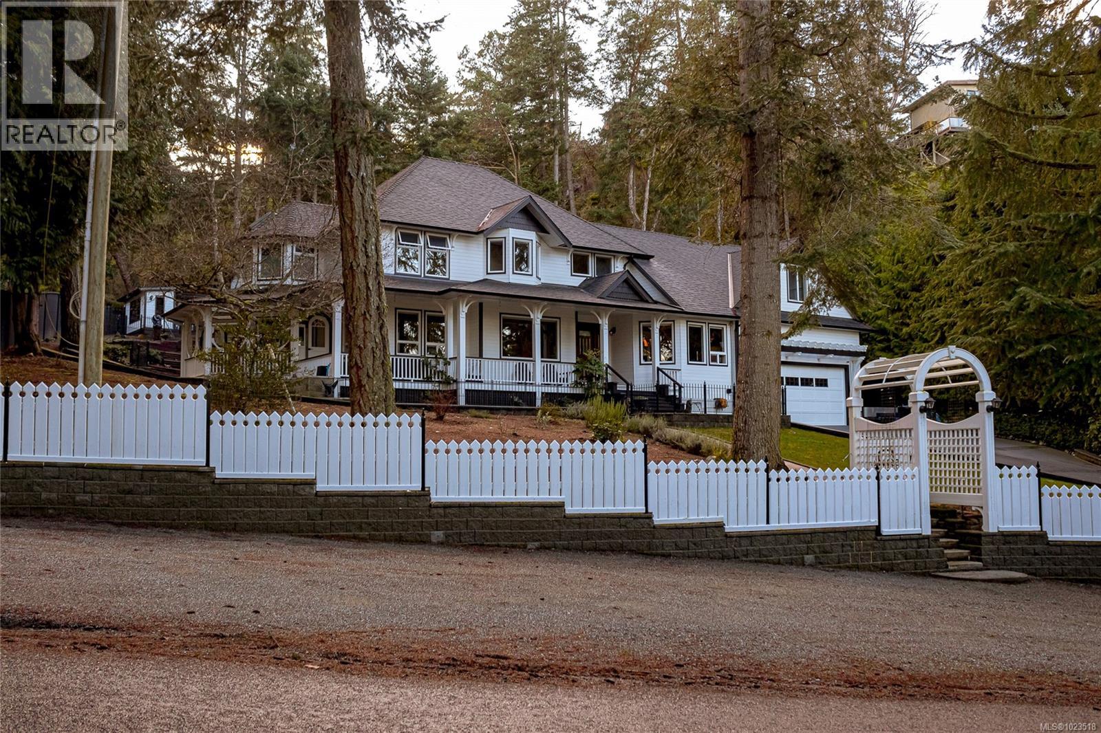 7072 Willis Point Rd