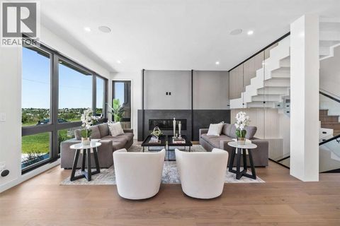 120 13 Street NE Calgary AB T2E4S1