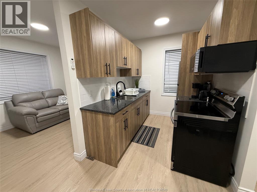 808 OTTAWA STREET Unit# 3