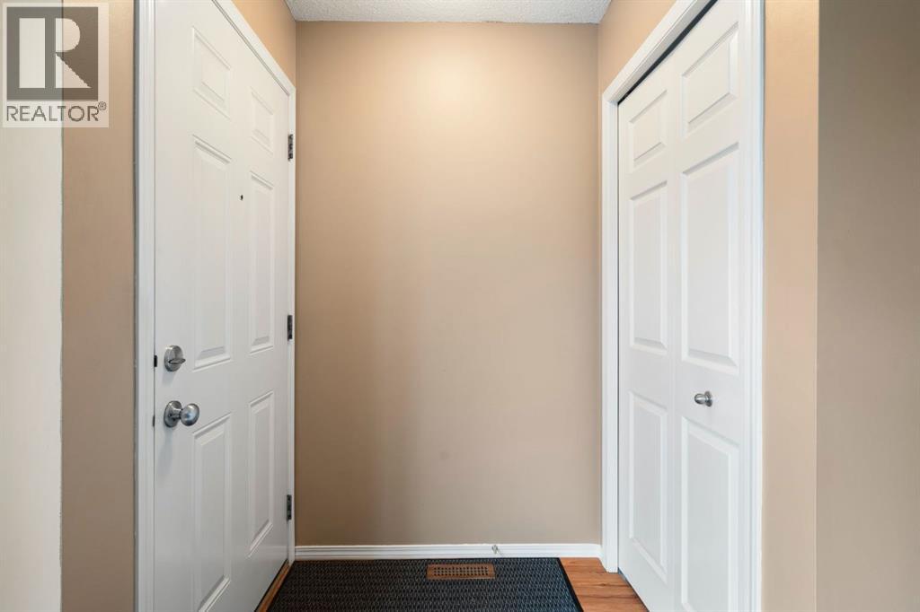 361 Elgin Gardens SE