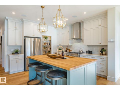 18 EMERALD WY Spruce Grove AB T7X2Y4