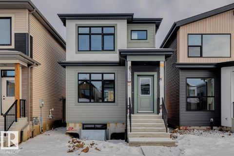 327 30 ST SW Edmonton AB T6X3L6