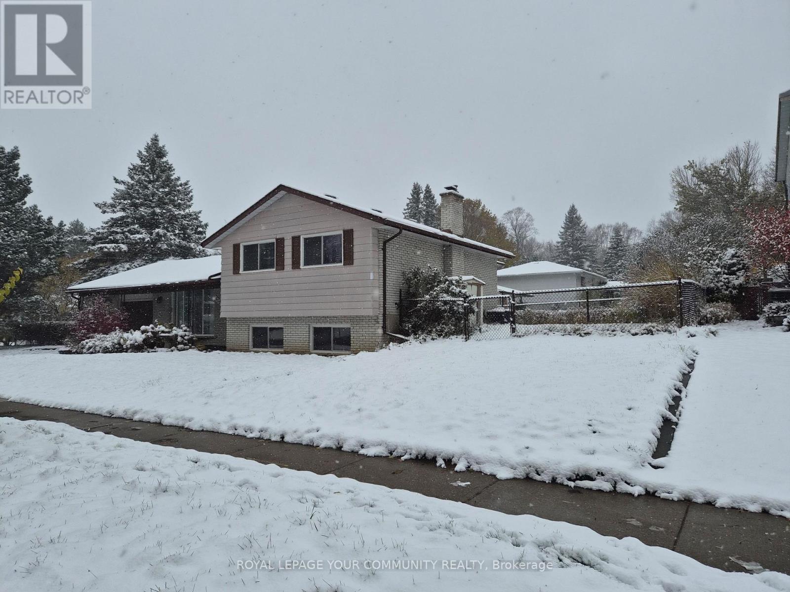 557 GLEN MANOR BOULEVARD