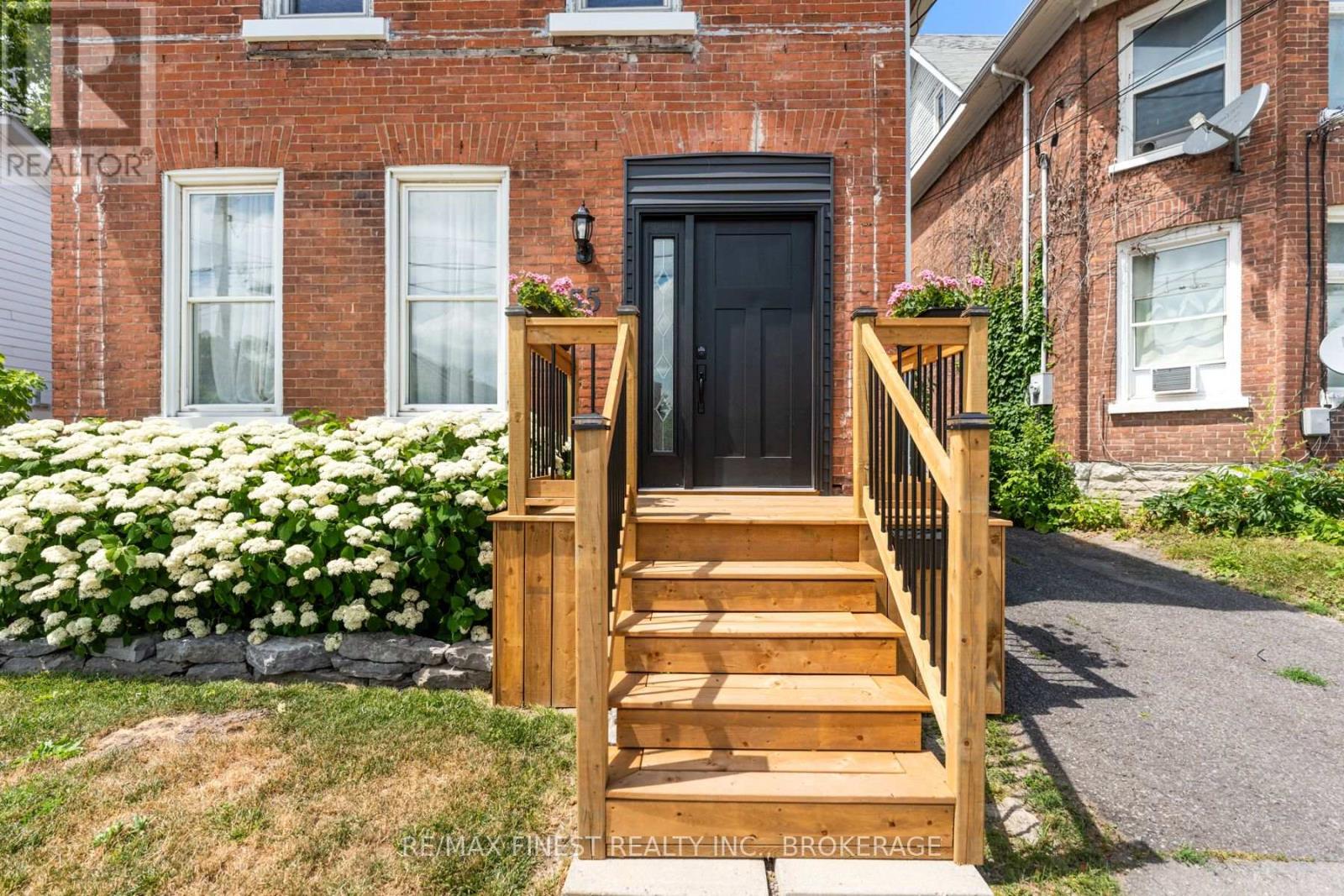 55 BRIDGE STREET W