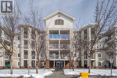 307, 17 Country Village Bay NE Calgary AB T3K5Z3