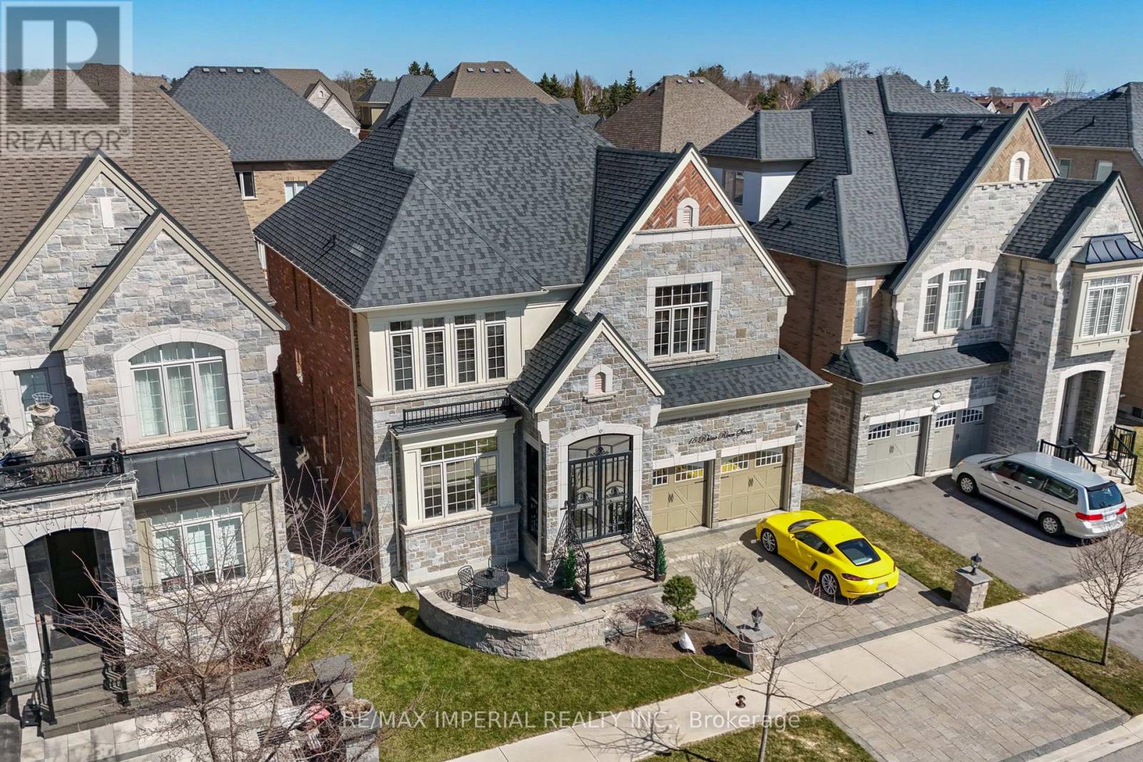 15 RHINE RIVER STREET