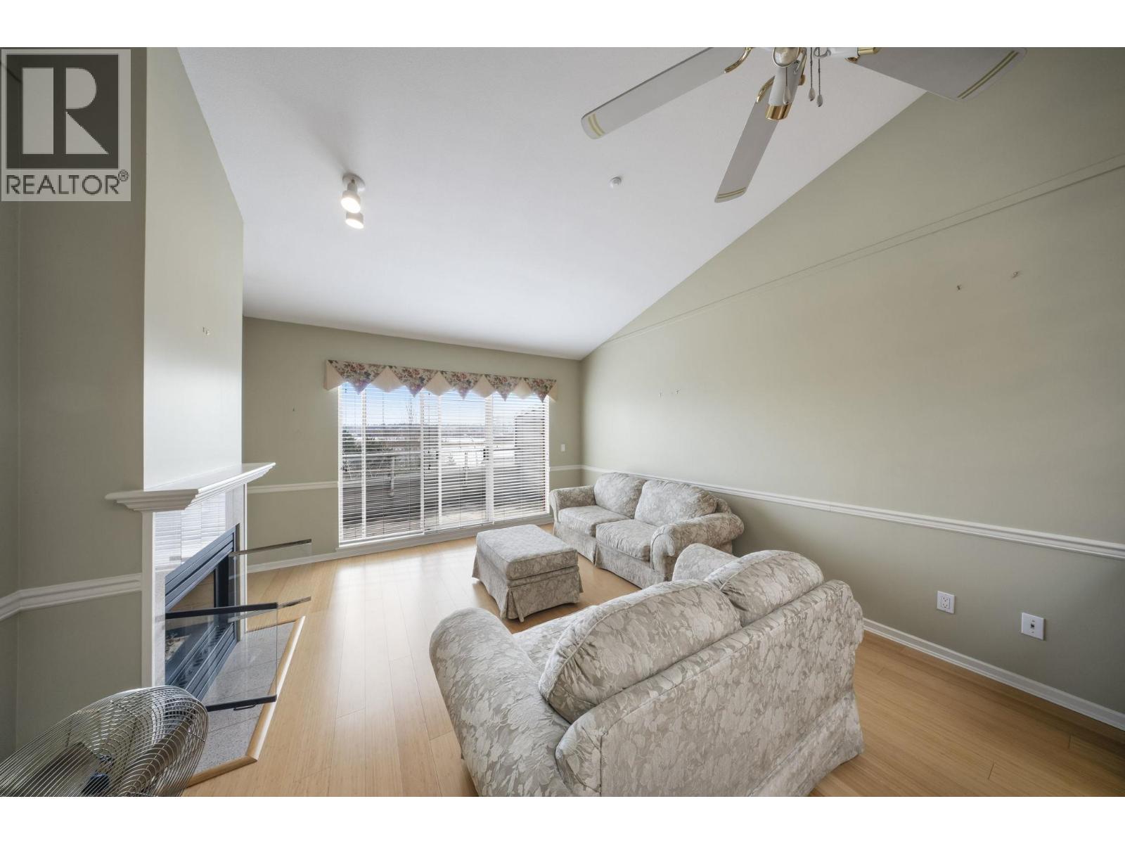 20 323 GOVERNORS COURT