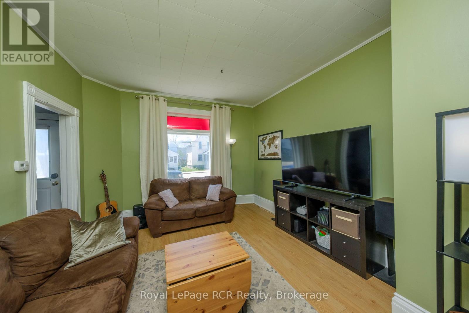 494 16TH STREET W