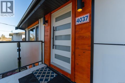 4037 Lakehill Pl Saanich BC V8X2J6