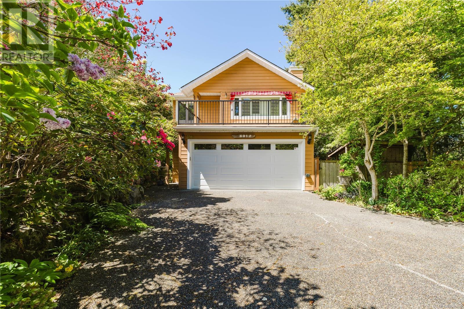 6912 Bayside Pl