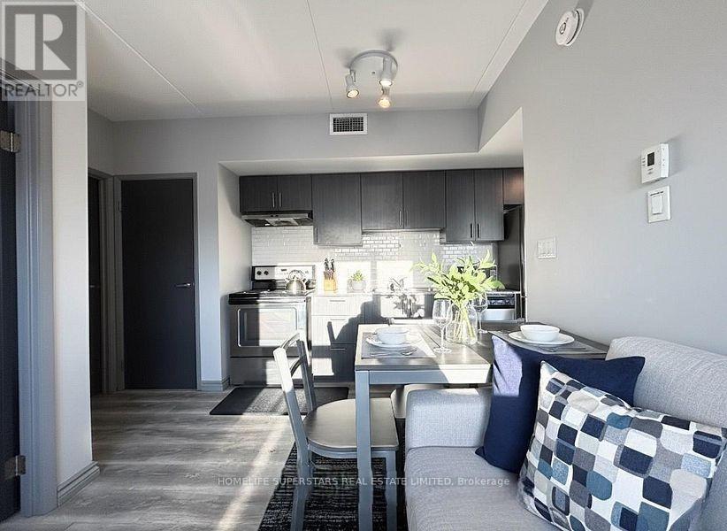 F504 - 275 LARCH STREET