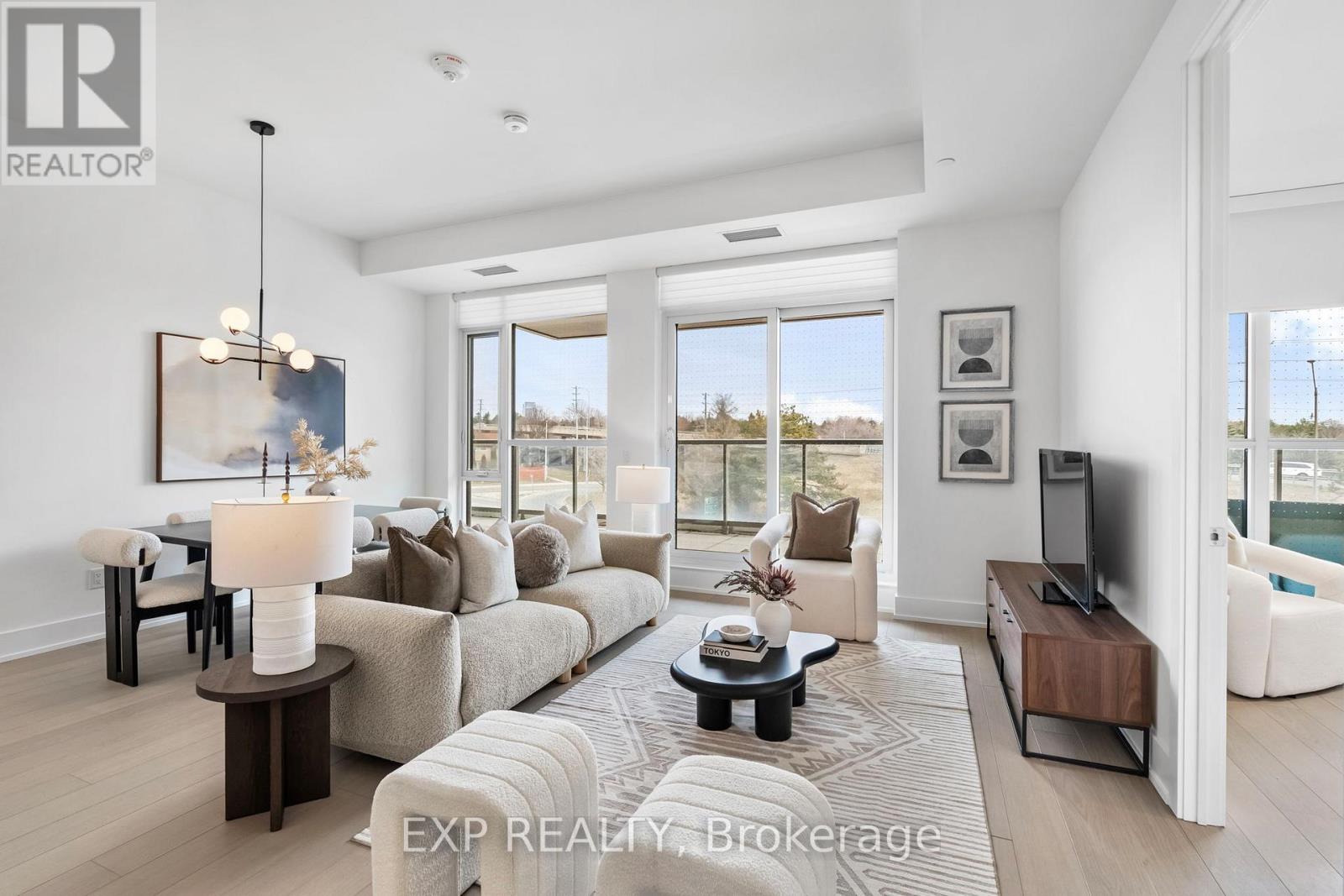 301 - 397 ROYAL ORCHARD BOULEVARD