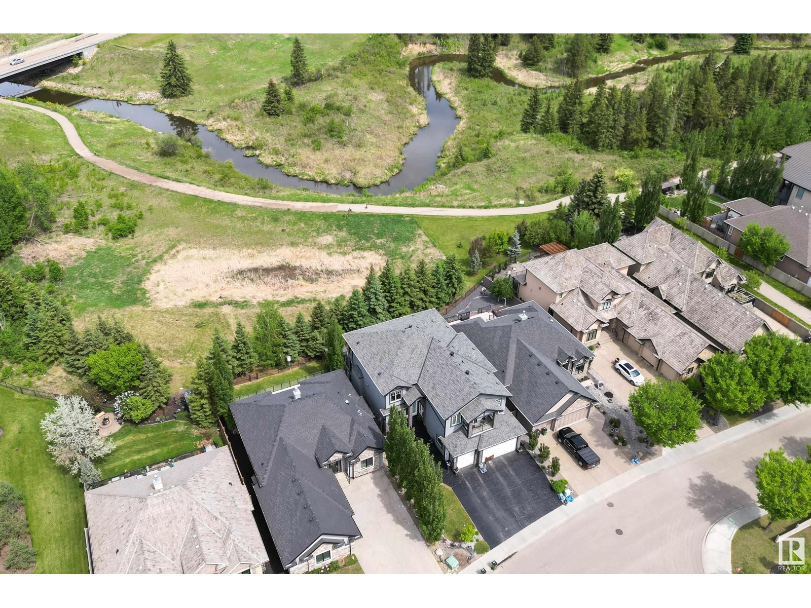1190 ADAMSON DR SW