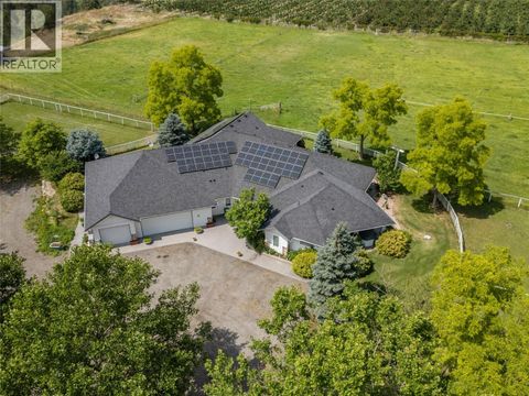 2457 Belgo Road Kelowna BC V1P1E2