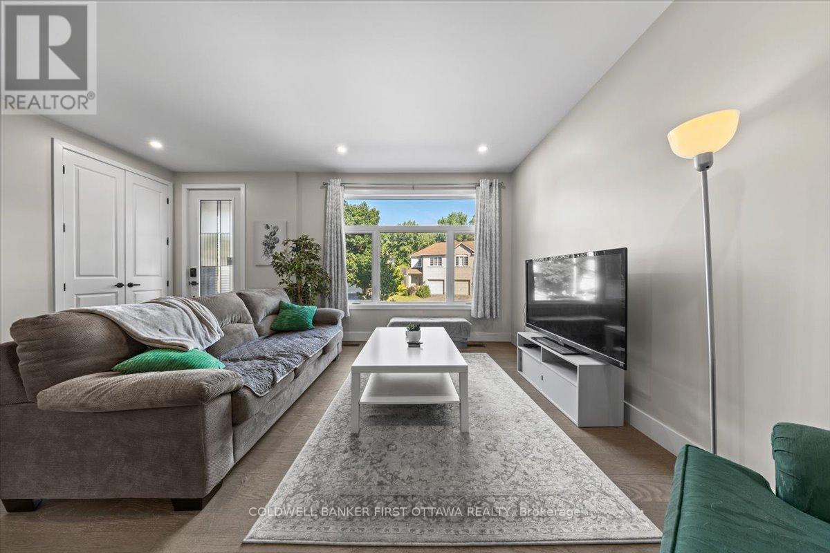 A & B - 25 PENNARD WAY