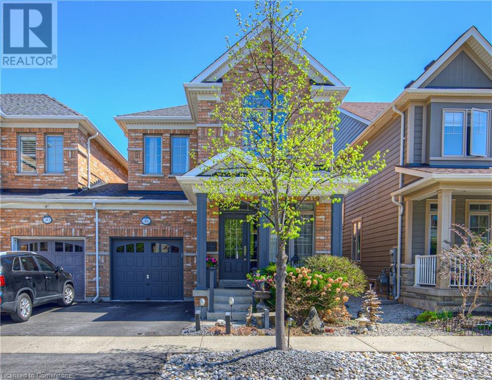32 FORBES Terrace