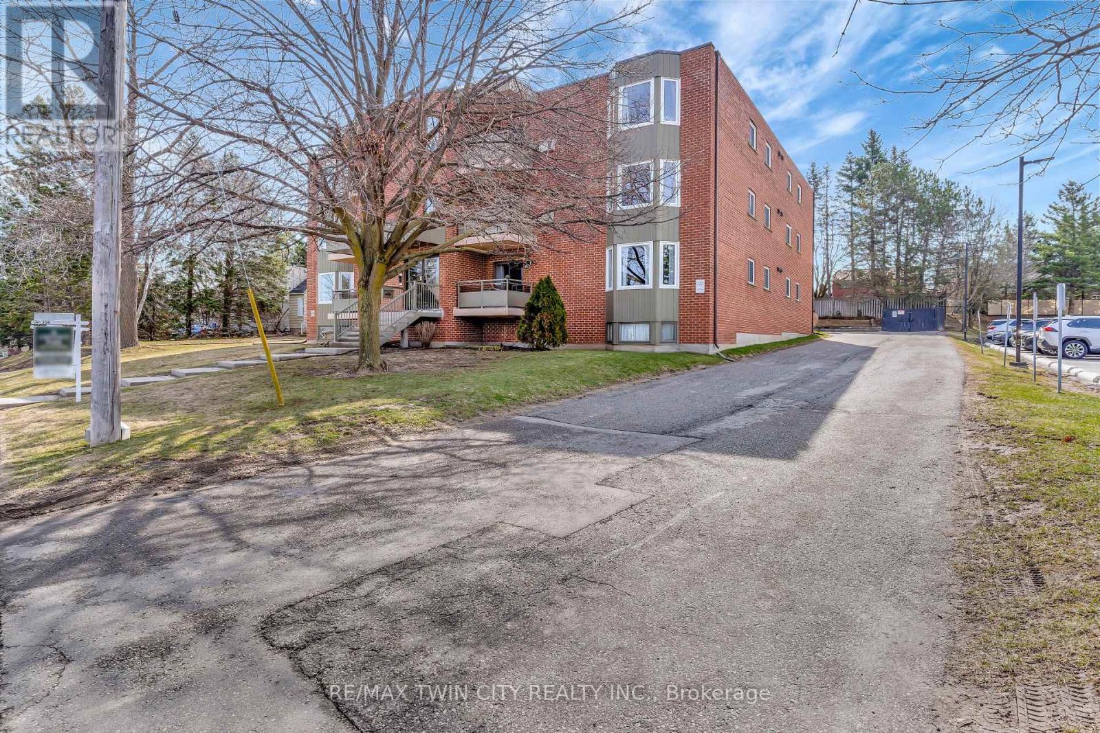 203 - 401 ERB STREET