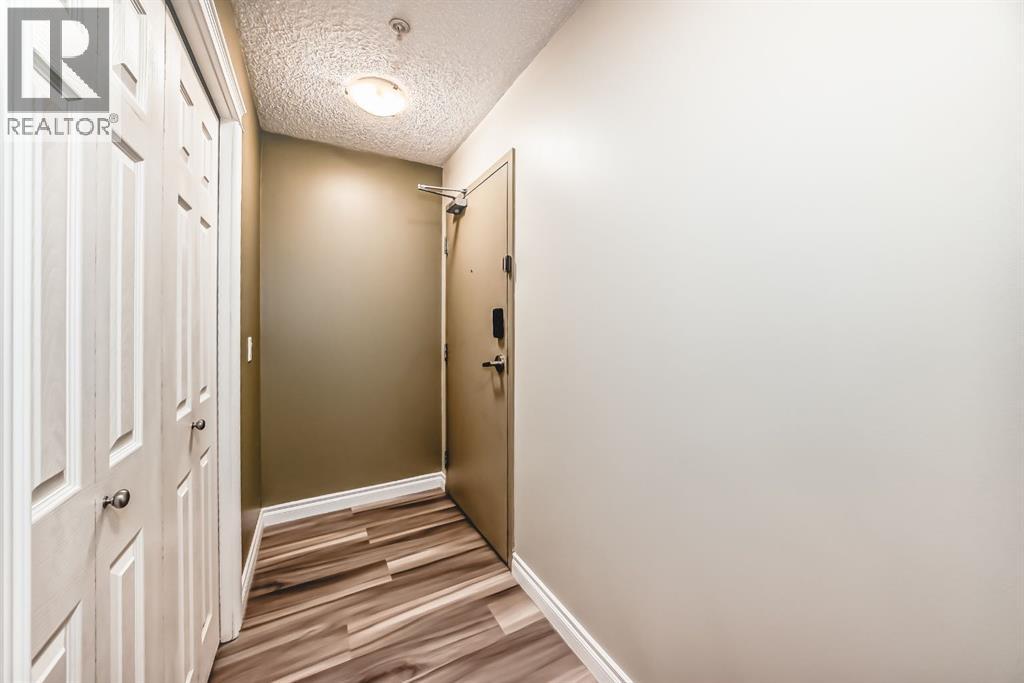 2126, 700 Willowbrook Road NW