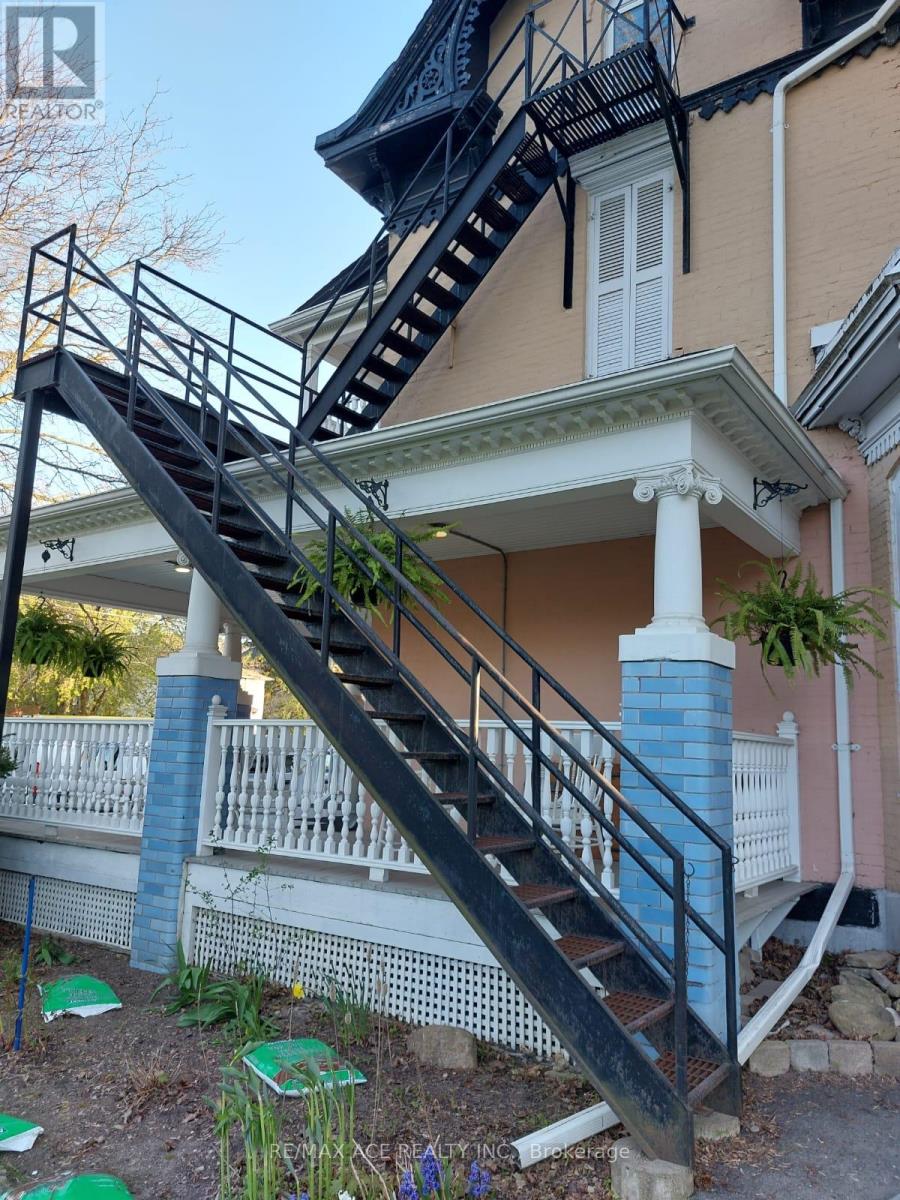 4 - 50 NELSON STREET