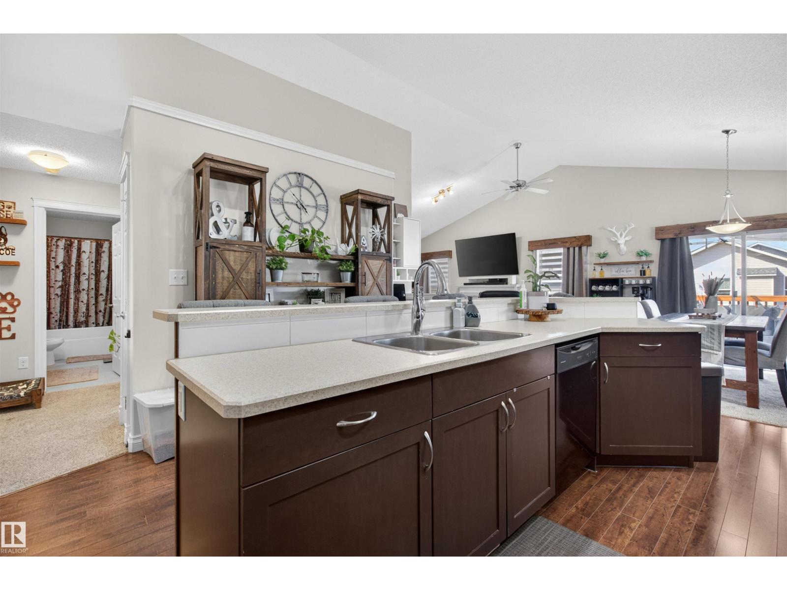 16528 132 ST NW