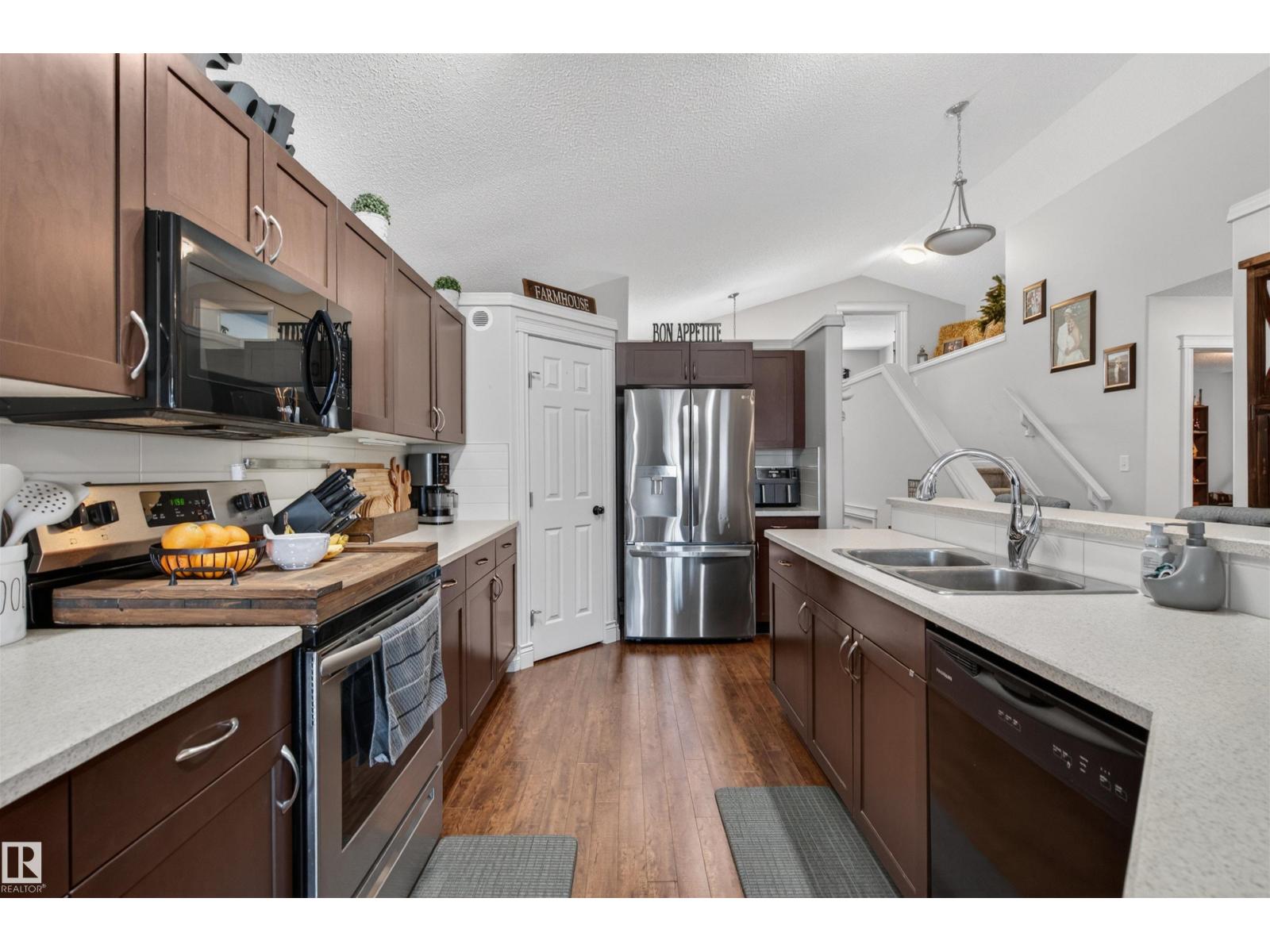 16528 132 ST NW