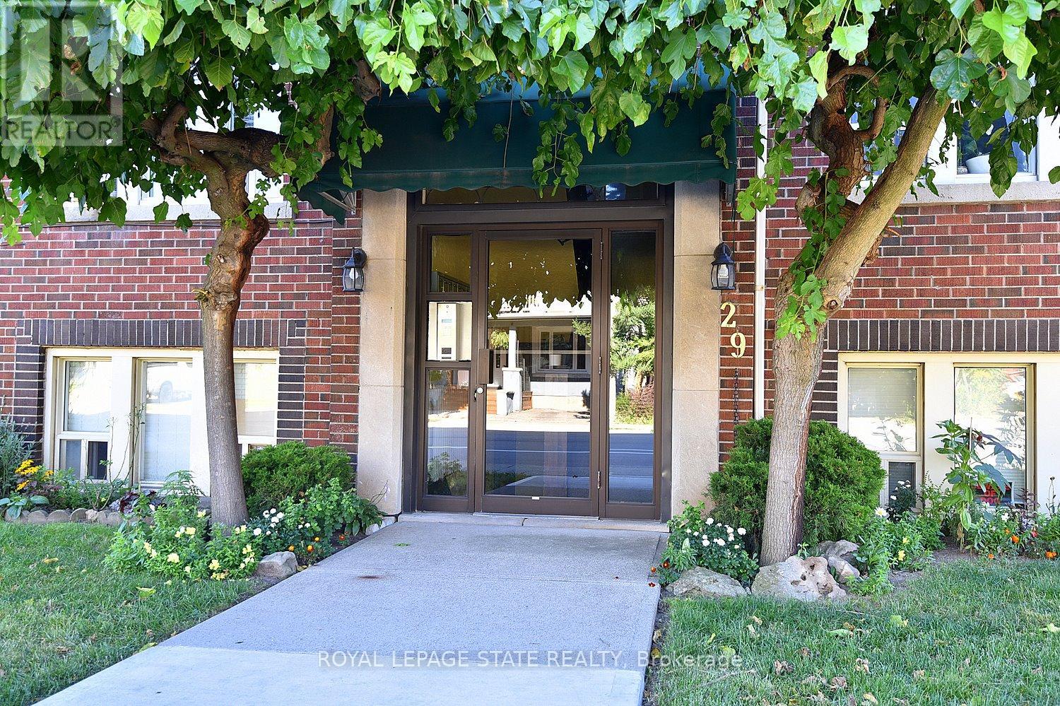 6 - 29 SHERMAN AVENUE S