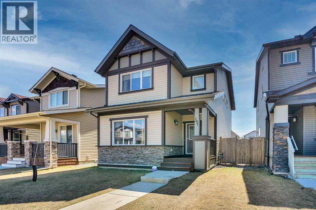197 Skyview Springs Crescent NE