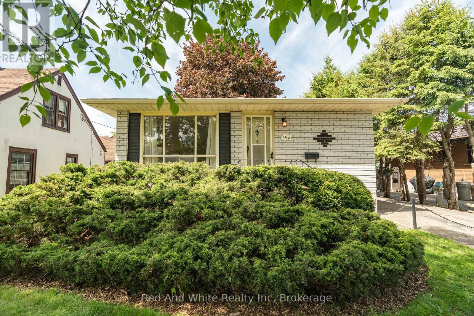 162 EBY STREET