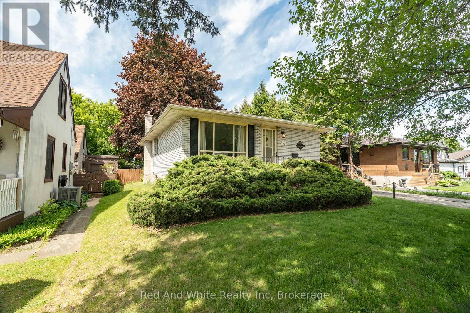 162 EBY STREET