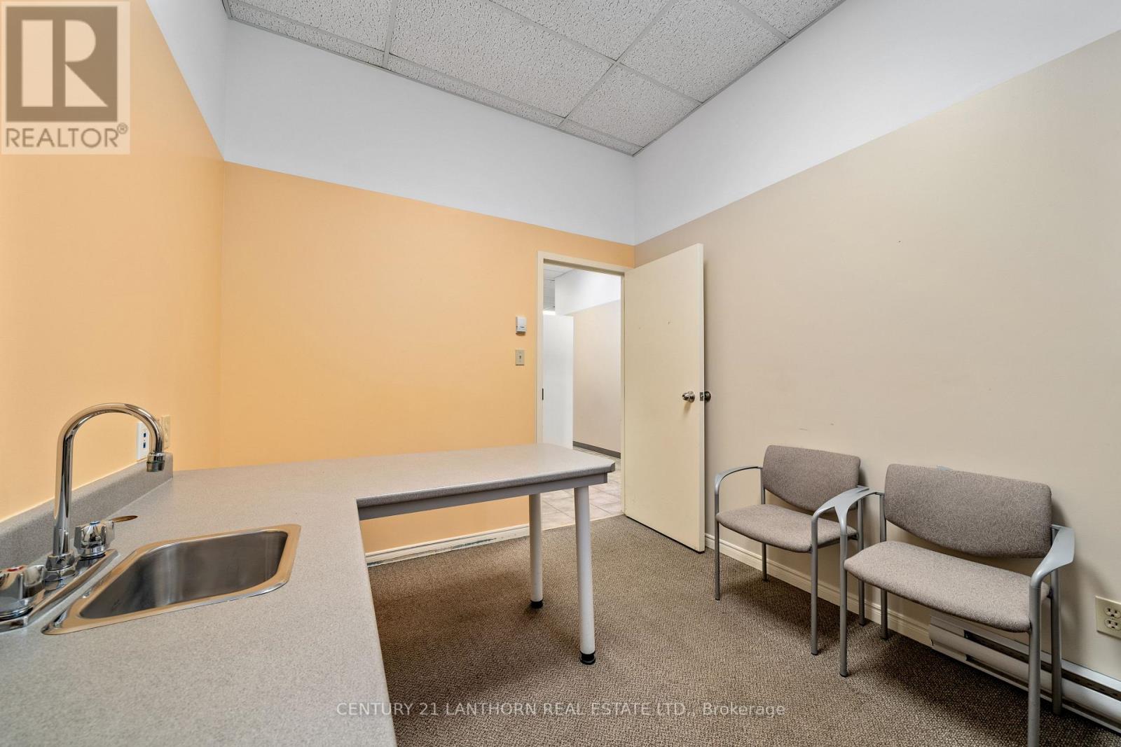 9 - UNIT 9 - 389 PICTON MAIN STREET