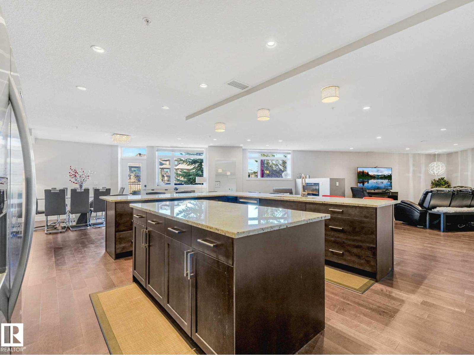 #122 5151 WINDERMERE BV SW